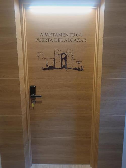 ApartamentosTuristicos Avila Puerta del Alcazar 0-1
