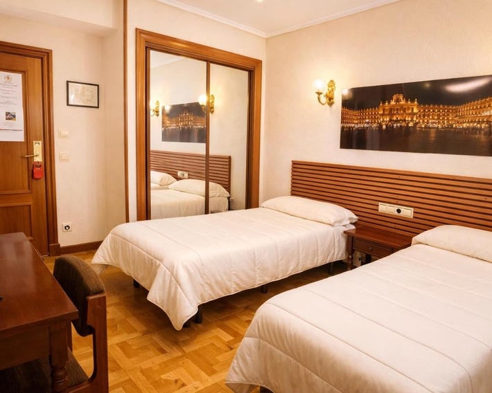 Hotel Castellano I