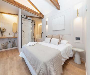 Ando Apartments