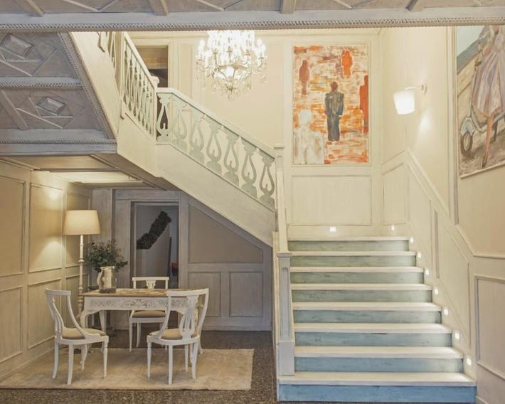 Ares Hotel