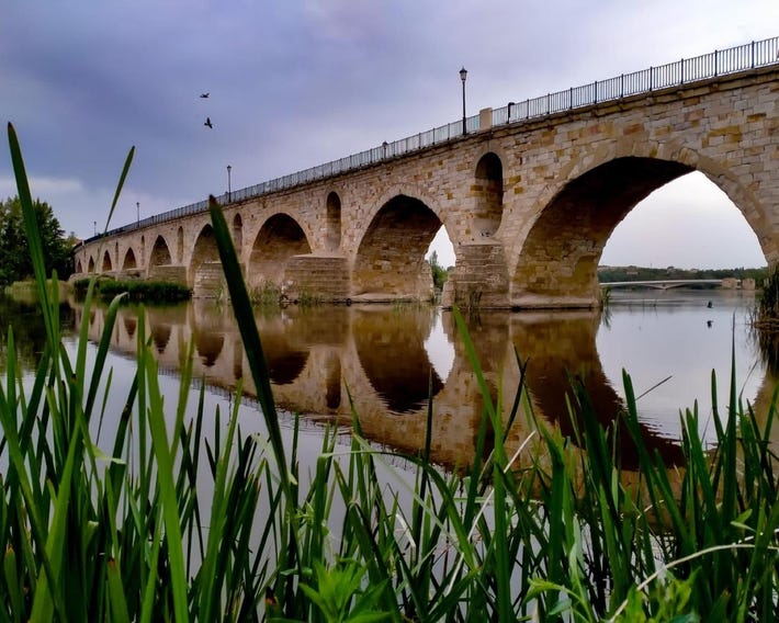 Hotel Puente de Piedra