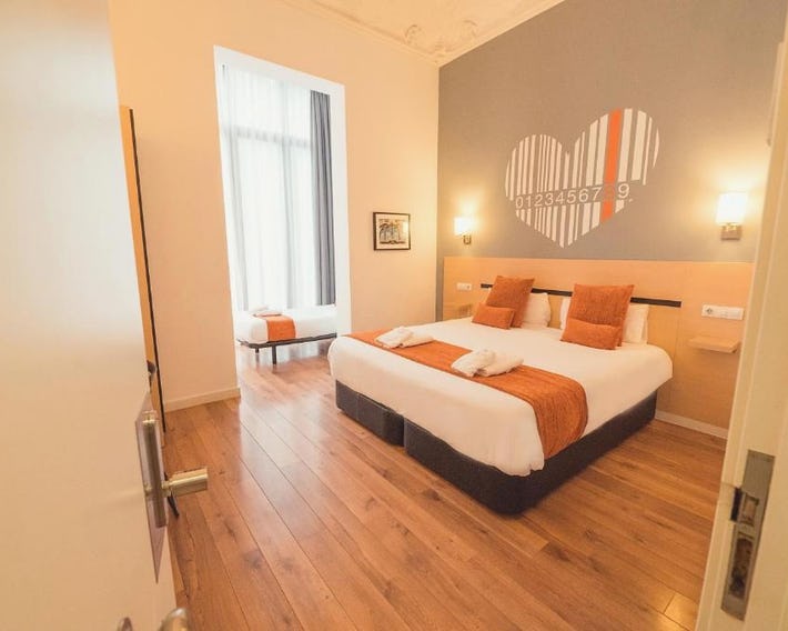 Hostal Live Natura Barcelona