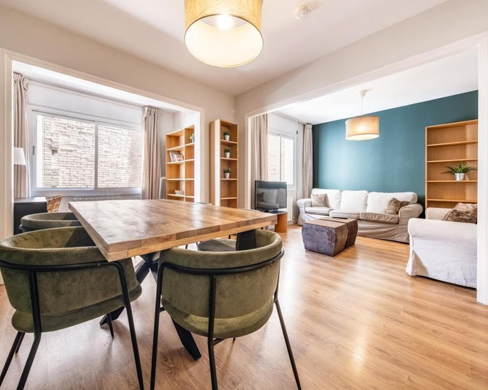 AinB Barcelona Sants Apartments