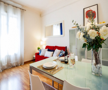 Feel at Home Gran Via Apartments