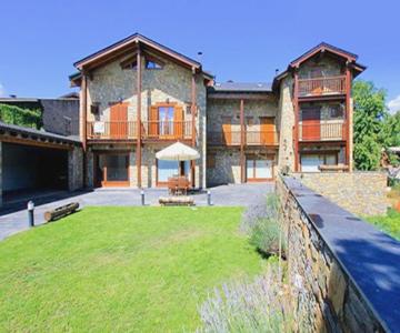 4 Bedrooms House With Enclosed Garden And Wifi At Bellver De Cerdanya