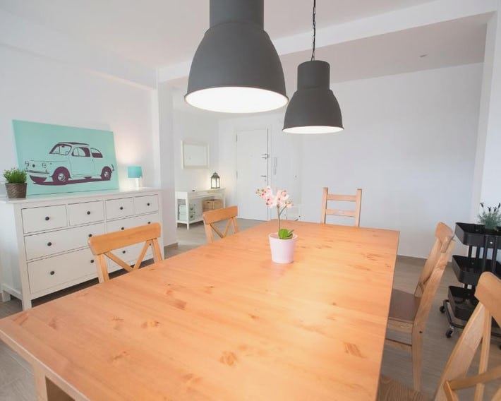 Apartamento cerca del mar (parking incluido)