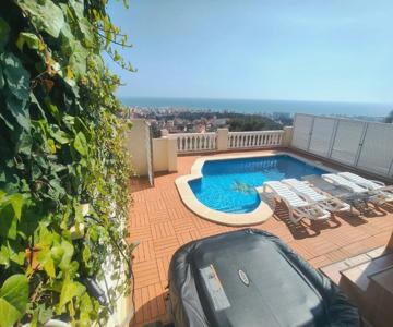 BEACH HOUSE. CASA CON PISCINA PRIVADA