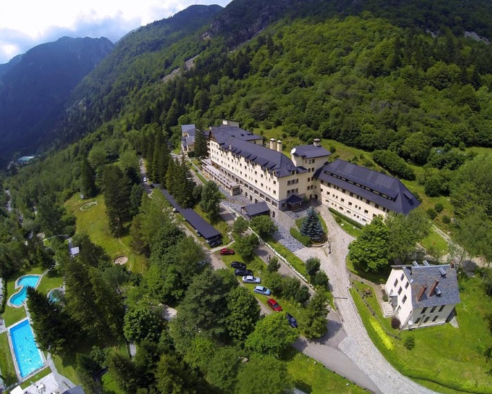 Hotel Manantial