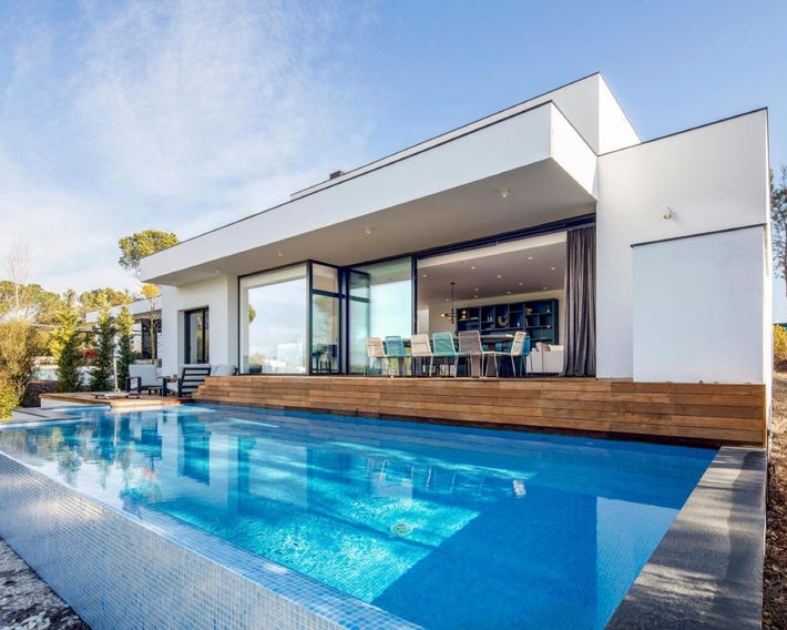 Holiday Rentals at PGA Catalunya