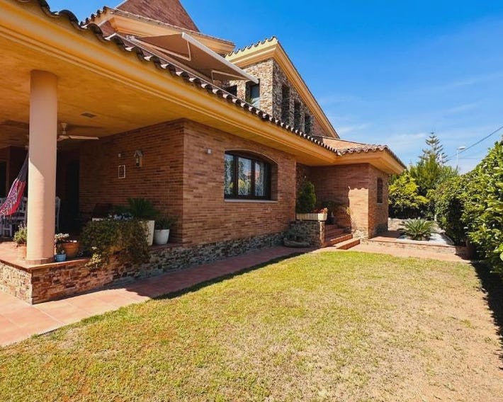 Hermosa Villa L'Ardiaca