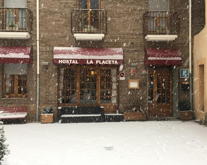 Hostal & Restaurant La Placeta