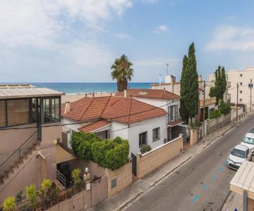 Beach Villa Cristina by HHBCN