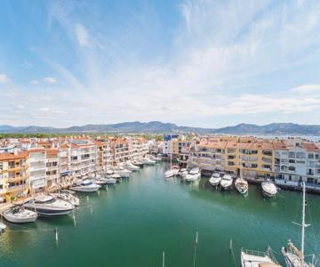 Apartamento C Frente al canal con Terraza