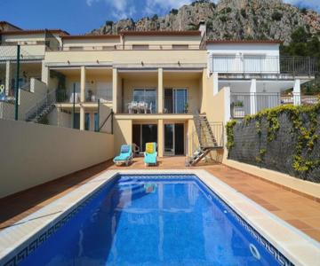 Montseny 3 - Piscina Privada