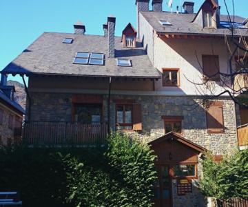 APARTAMENT ESTERRI D'ÀNEU - EDIFICI MONTARDO