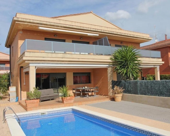 Holiday Home Rosa by Interhome