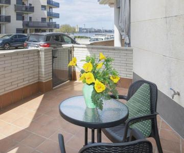 Apartment Balco del Port I by Interhome
