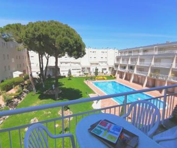 Apartamento Laia con piscina y a pasos de la playa by Vacay L'Escala