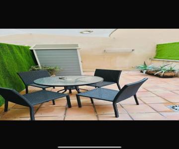 Apart con terraza en Florida E2