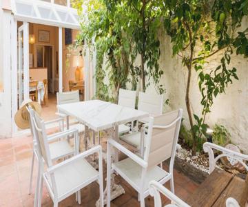 Villa Monturiol