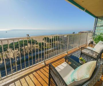 HomeHolidaysRentals Nice - Costa Barcelona