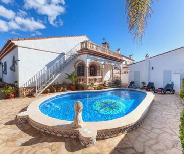 Villa Rustical Mont Roig by Interhome