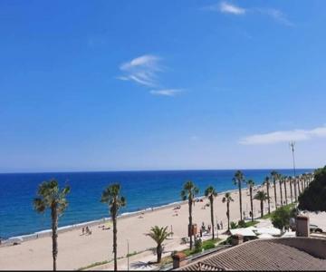 Villa climatisée bord de mer avec piscine privée