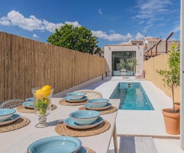 Preciosa Casa Con Piscina En El Centro Palafrugell