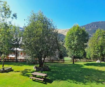 Apartamento Con Jardín Isard 4