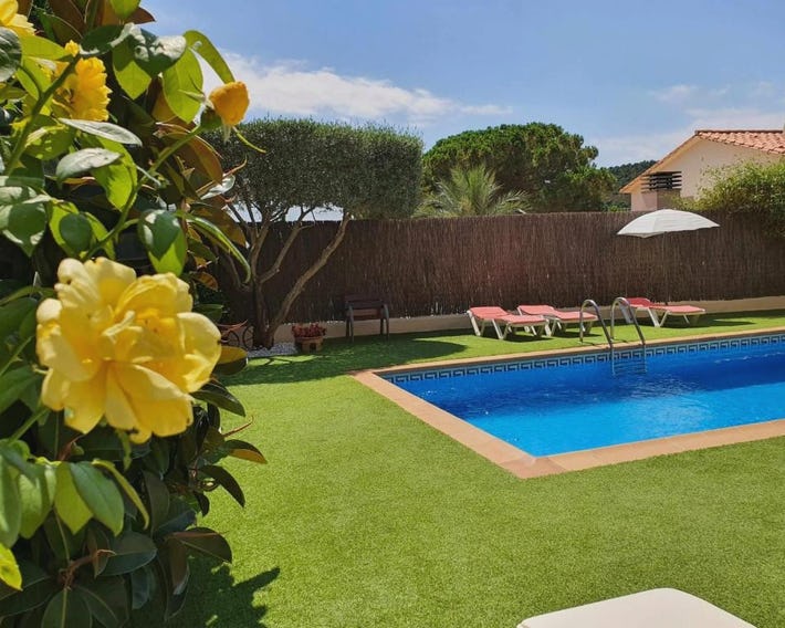 COSTA BRAVA SUITES CASA LA BAHIA, piscina privada