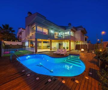 Villa Villa Luxury Rock Tirri By Interhome