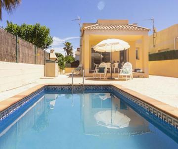 Holiday Home Flamenc 3 by Interhome