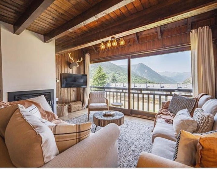 Casa Catania-Acogedora casa con impresionantes vistas-Chimenea-Fibra Optica -5 SMART TV