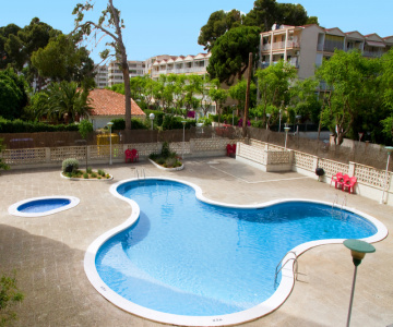 Arquus Salou by Rentalmar