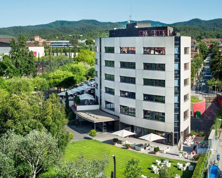El Sant Cugat Hotel