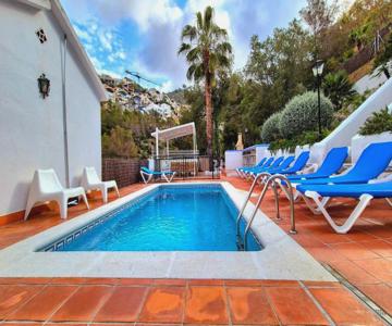Vila Sitges, big house with pool