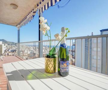 Diamond by Hello Homes Sitges