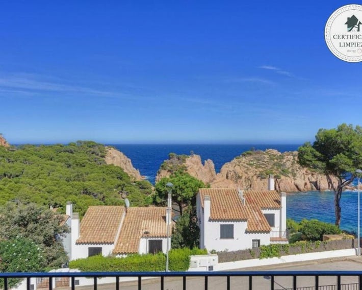 Cala Nostra- Roca Rosa