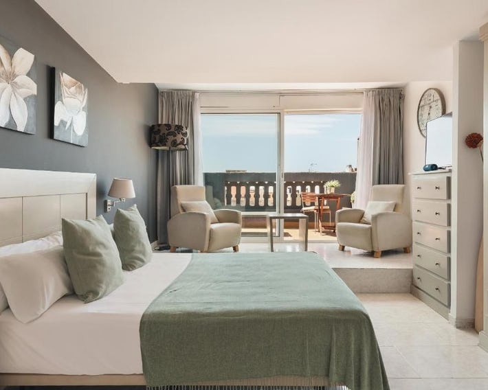 Andreas Apartments