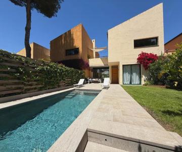 Town House La Mora