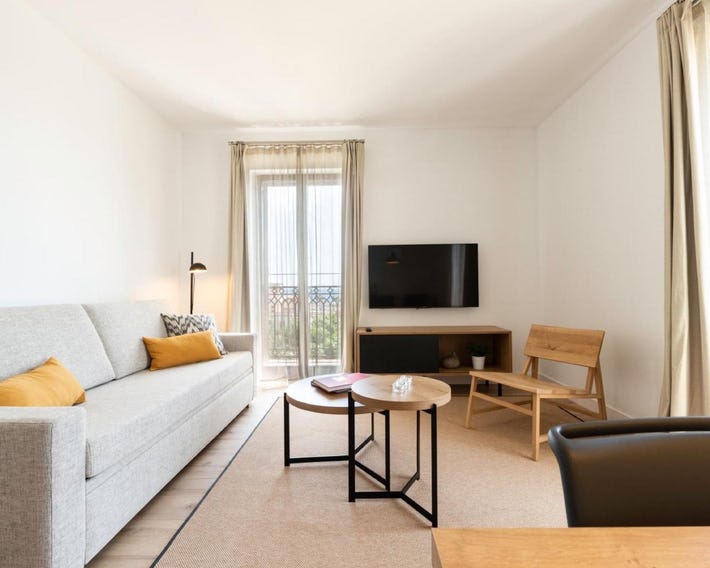 Port Plaza Apartments