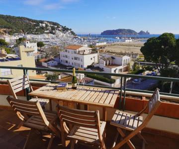 Apartamento con Terraza y Piscina, Cerca de la Playa - ES-323-90
