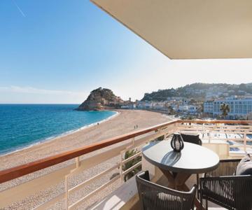 Lets Holidays INCREDIBLE APARTMENT WITH AMAZING VIEWS