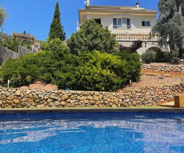 Sunny forest Villa near Barcelona
