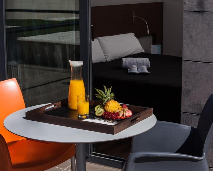 täCH Madrid Airport Hotel