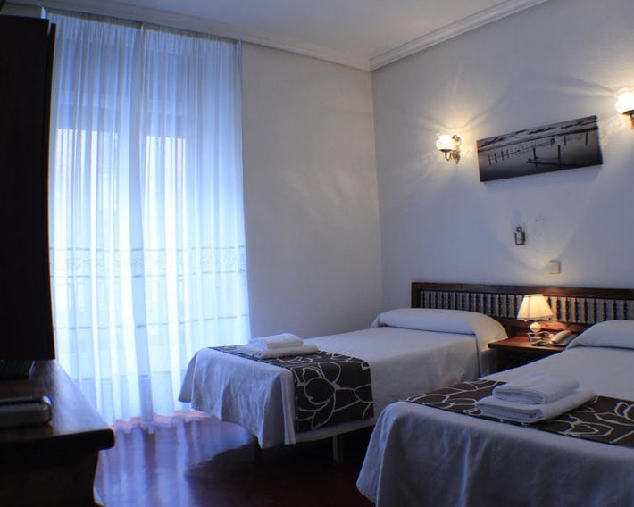 Esmeralda Hostal