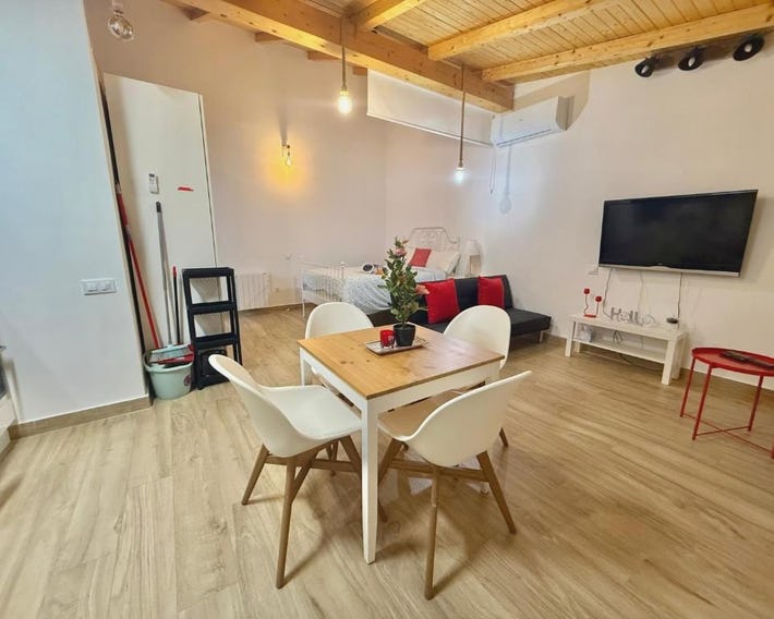 Rosa HOME, Casa completa independiente