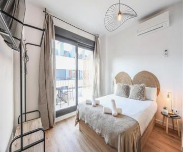 Elegant Studio with Private Terrace by RentitUP