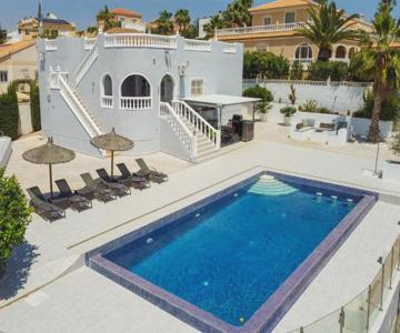 Sr85 Spacious Villa In La Escuera With Private Pool