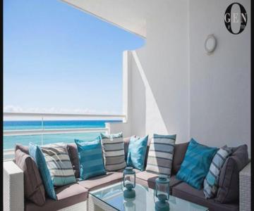 Firstline Altea, Wonderful Seaview
